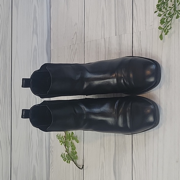 Just Fab Vernetta Black Faux Leather Ankle Boots Womens Size 7.5 - Picture 2 of 9